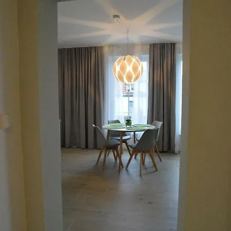 아파트 Grey House